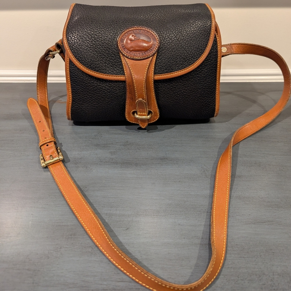 Vintage Dooney & Burke Essex leather black and brown pebbled crossbody bag